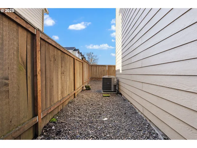 $340,000 | 887 Southwest 198th Place, Beaverton, OR 97003