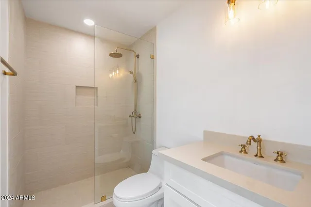 $449,900 | 16844 East E Avenue, Unit 202, Fountain Hills, AZ 85268