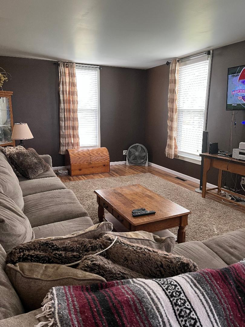 1532 North 2250th Road Ottawa, IL 61350 - Photo 18 of 38 a living room with furniture and a window