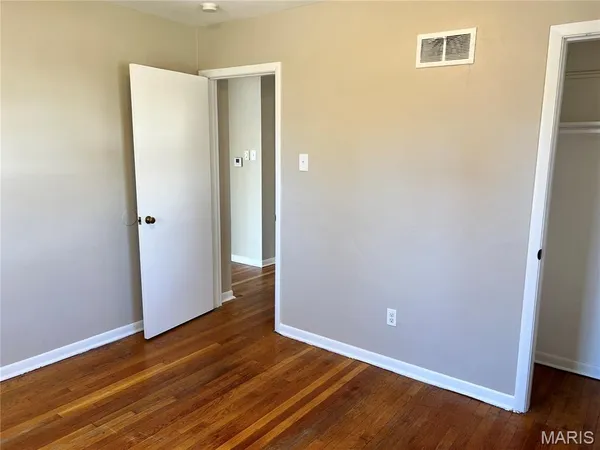 $1,325 | 8527 Dianthus Lane, St. Louis, MO 63136