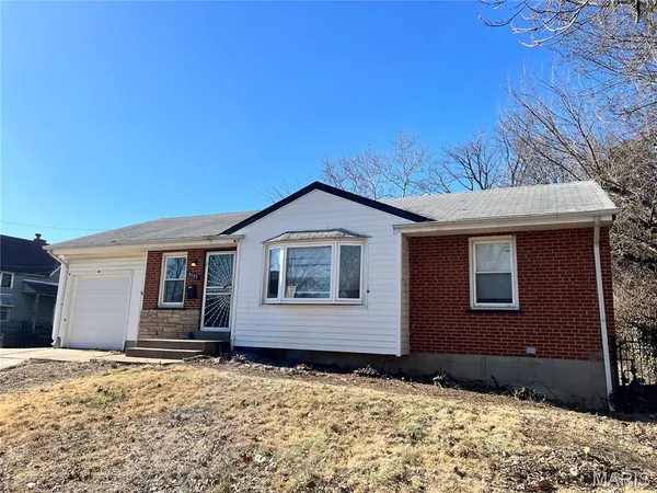 $1,325 | 8527 Dianthus Lane, St. Louis, MO 63136
