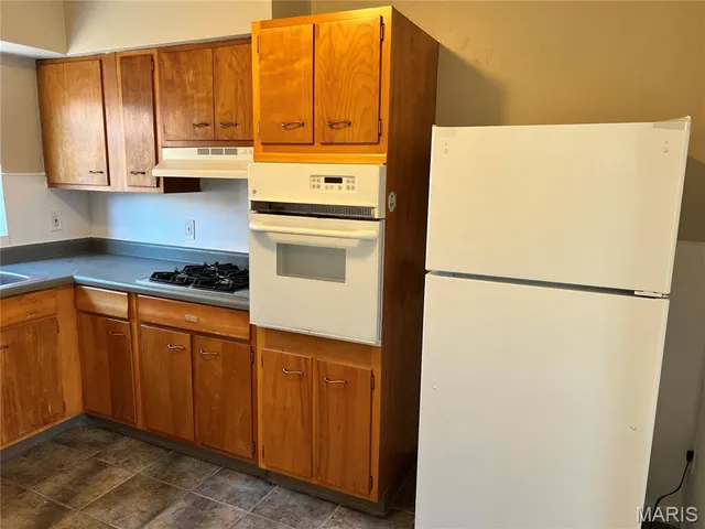 $1,325 | 8527 Dianthus Lane, St. Louis, MO 63136