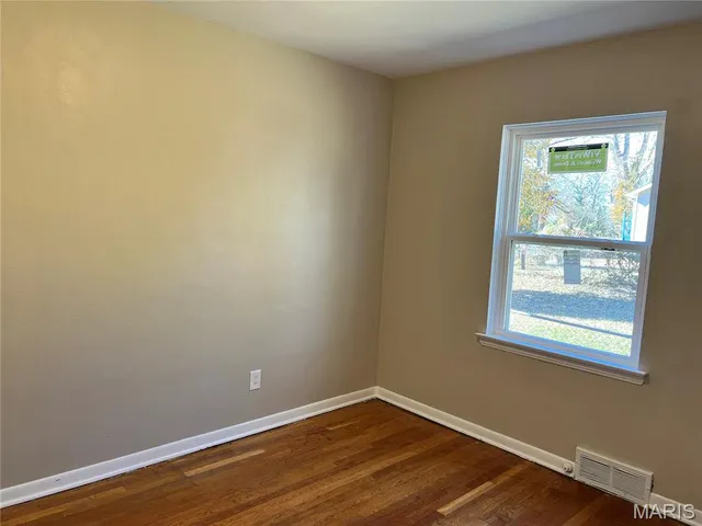 $1,325 | 8527 Dianthus Lane, St. Louis, MO 63136