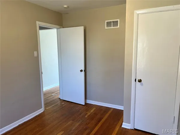 $1,325 | 8527 Dianthus Lane, St. Louis, MO 63136