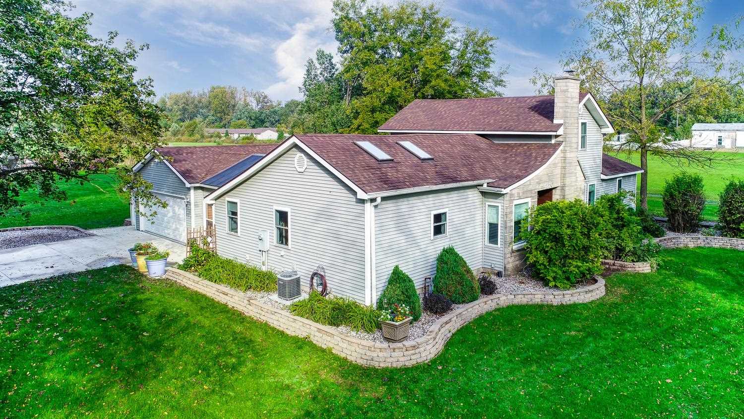 210 South Taylor Road Garrett, IN 46738 - Photo 2 of 36 Gallery Image 2