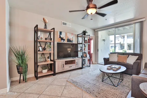$278,500 | 1825 West Ray Road, Unit 1041, Chandler, AZ 85224