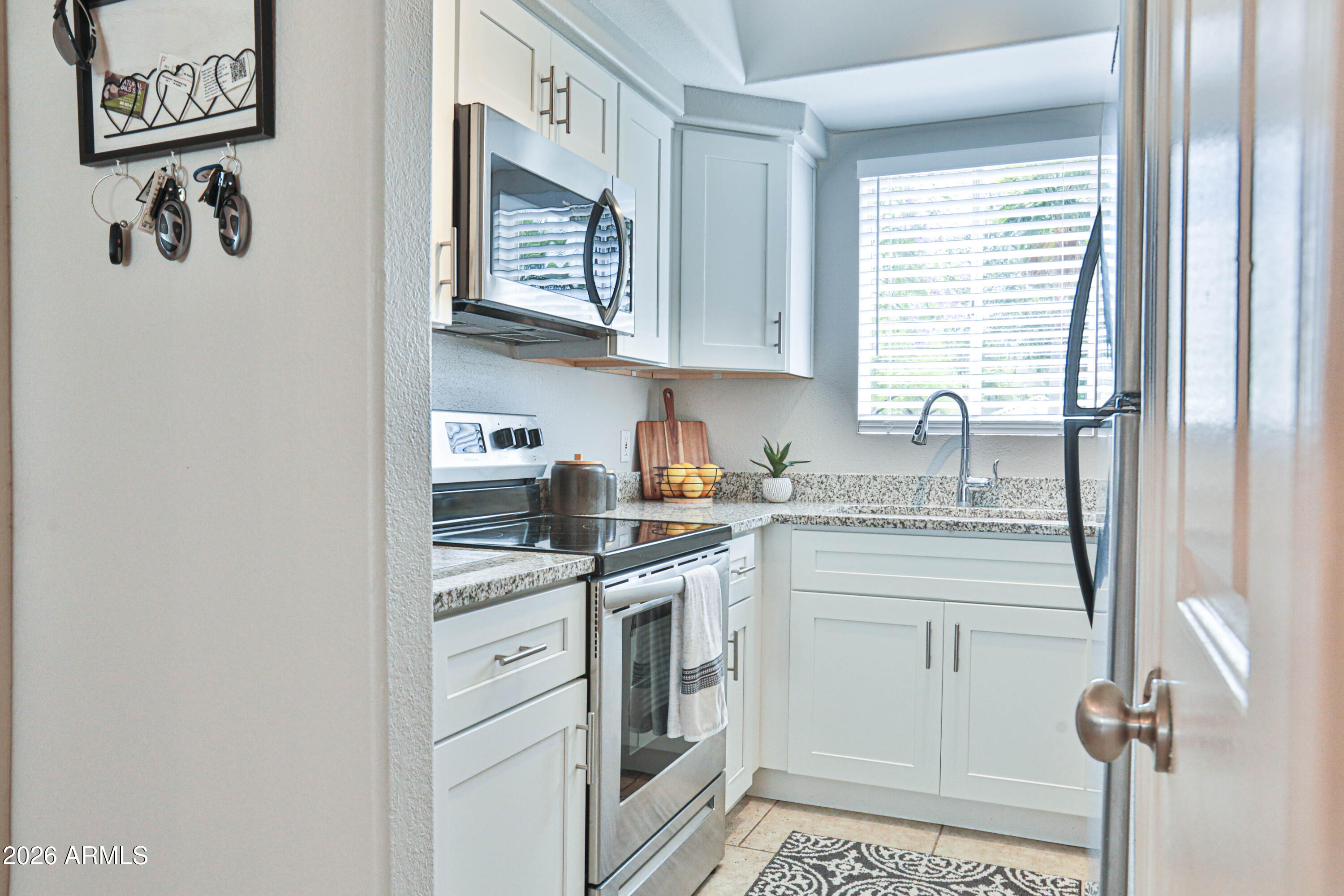 1825 West Ray Road, Unit 1041 Chandler, AZ 85224 - Photo 5 of 20 kitchen