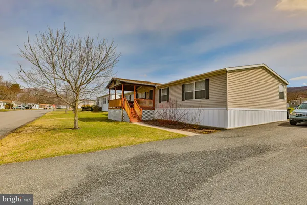 $165,000 | 160 Ashley Lane, Lehighton, PA 18235