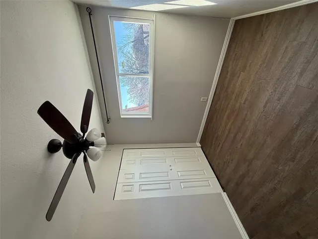 $2,000 | 4401 Tophill Lane, Irving, TX 75038