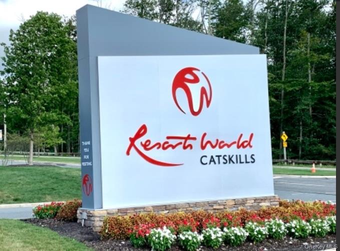 20 Fox Ridge Woodridge, NY 12789 - Photo 21 of 24 Community sign featuring a yard