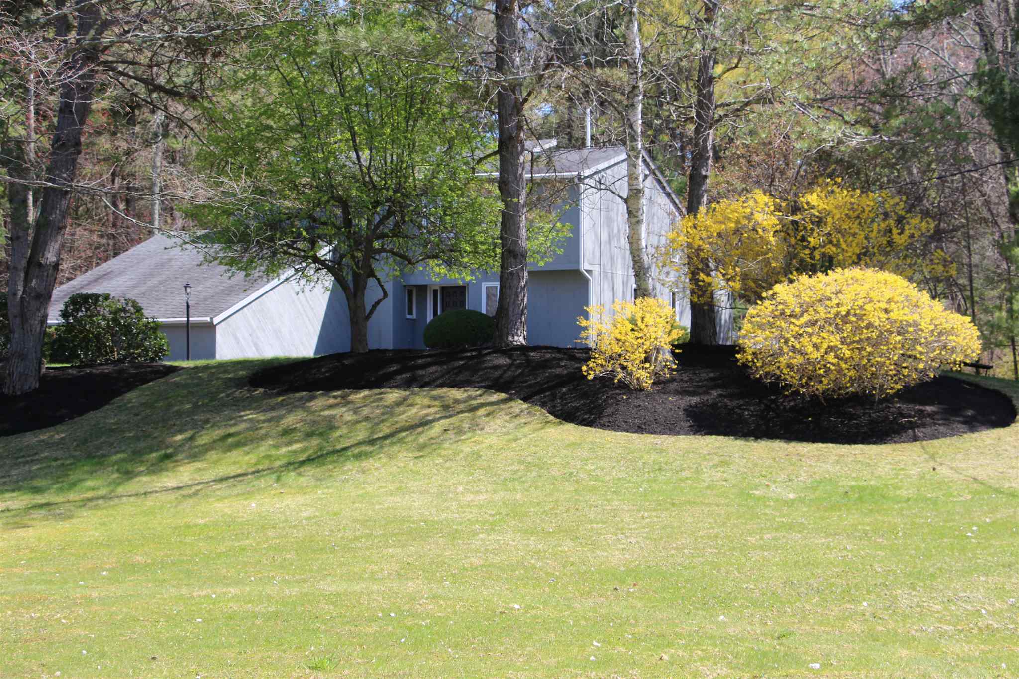 49 Blood Road Hollis, NH 03049 - Photo 1 of 32