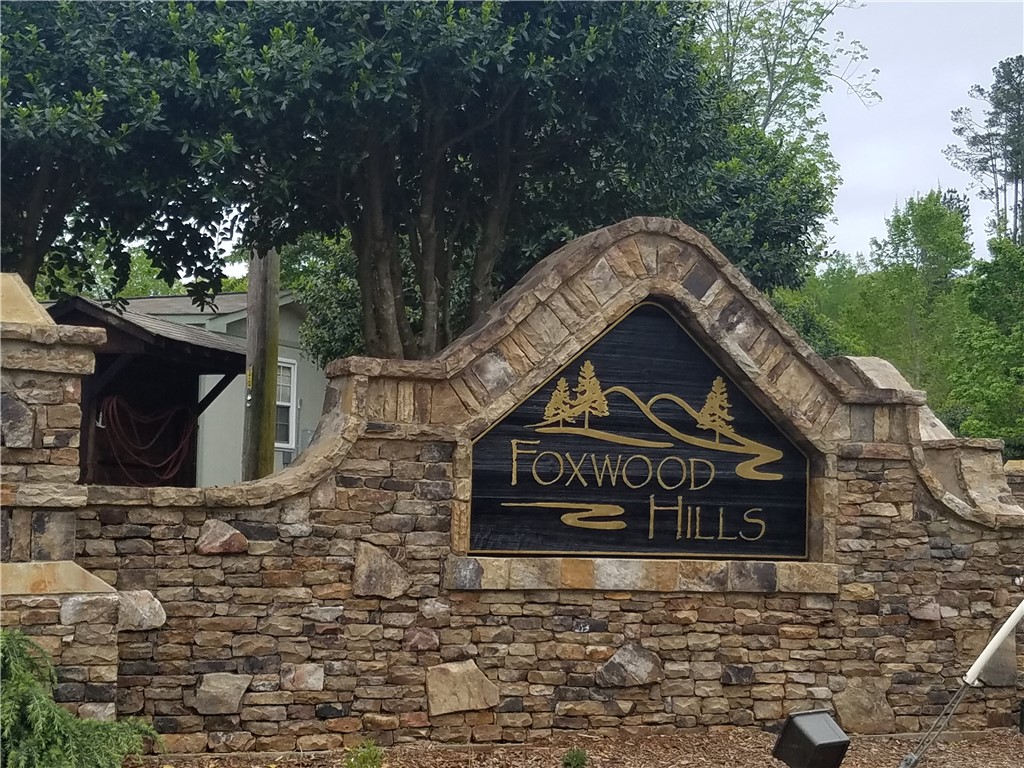 210 Cedar Ridge Drive Westminster, SC 29693 - Photo 14 of 23 Foxwood Hills entrance
