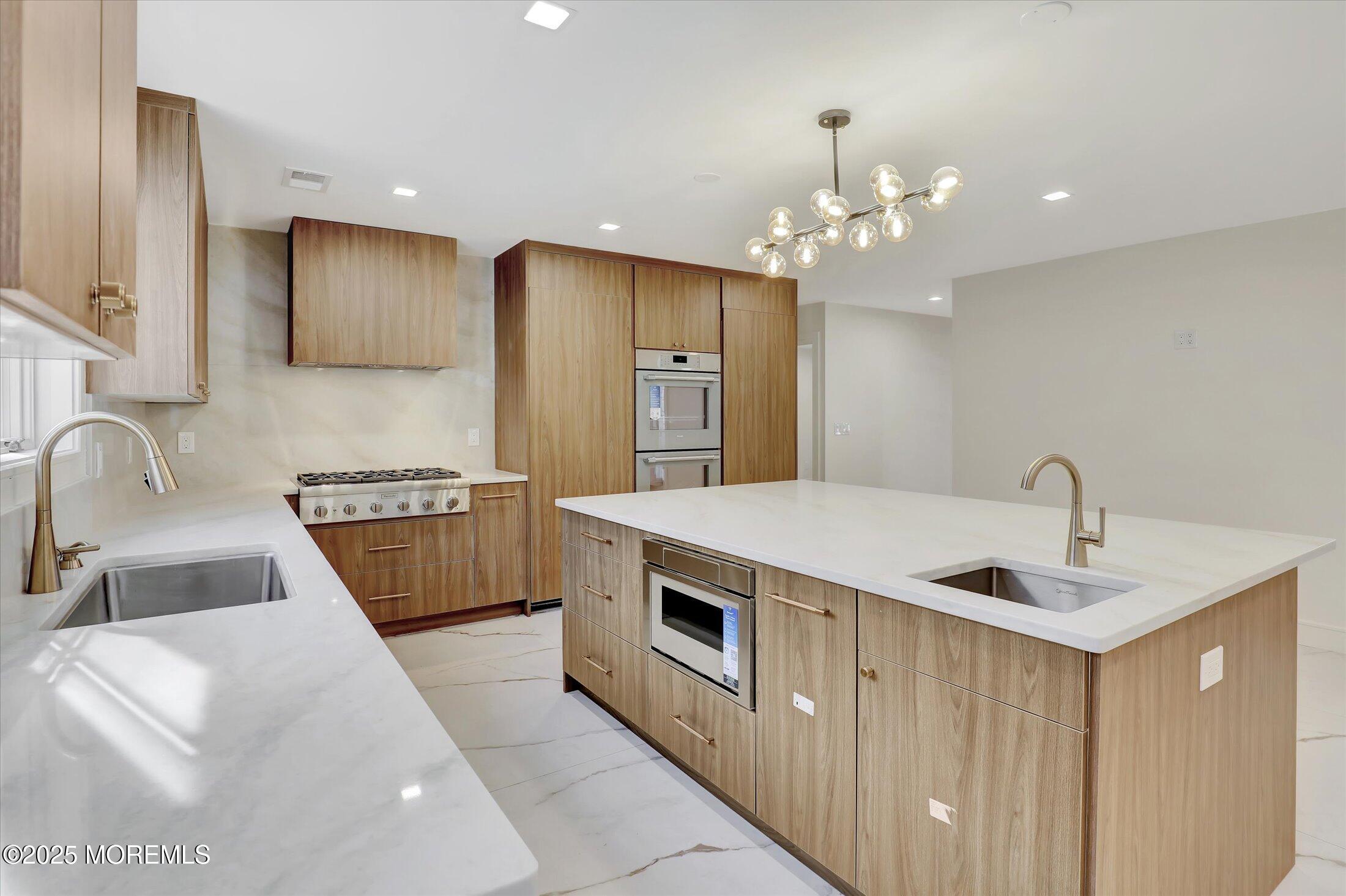 243 Woodcrest Road Oakhurst, NJ 07755 - Photo 10 of 39 03-Kitchen