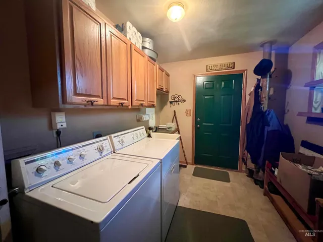 $565,000 | 2348 South Grays Creek Road, Indian Valley, ID 83632