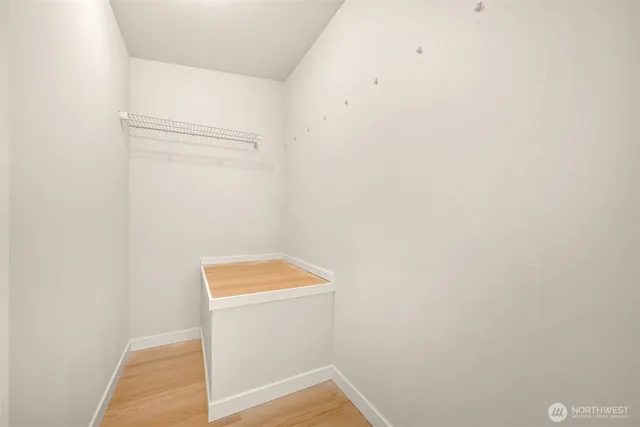 $349,000 | 476 Southeast Barrington Drive, Unit E, Oak Harbor, WA 98277