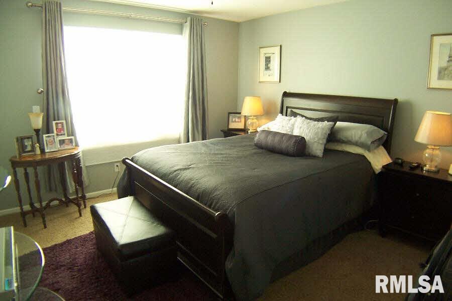 4509 Fairhaven Road Davenport, IA 52807 - Photo 17 of 24 Gallery Image 17