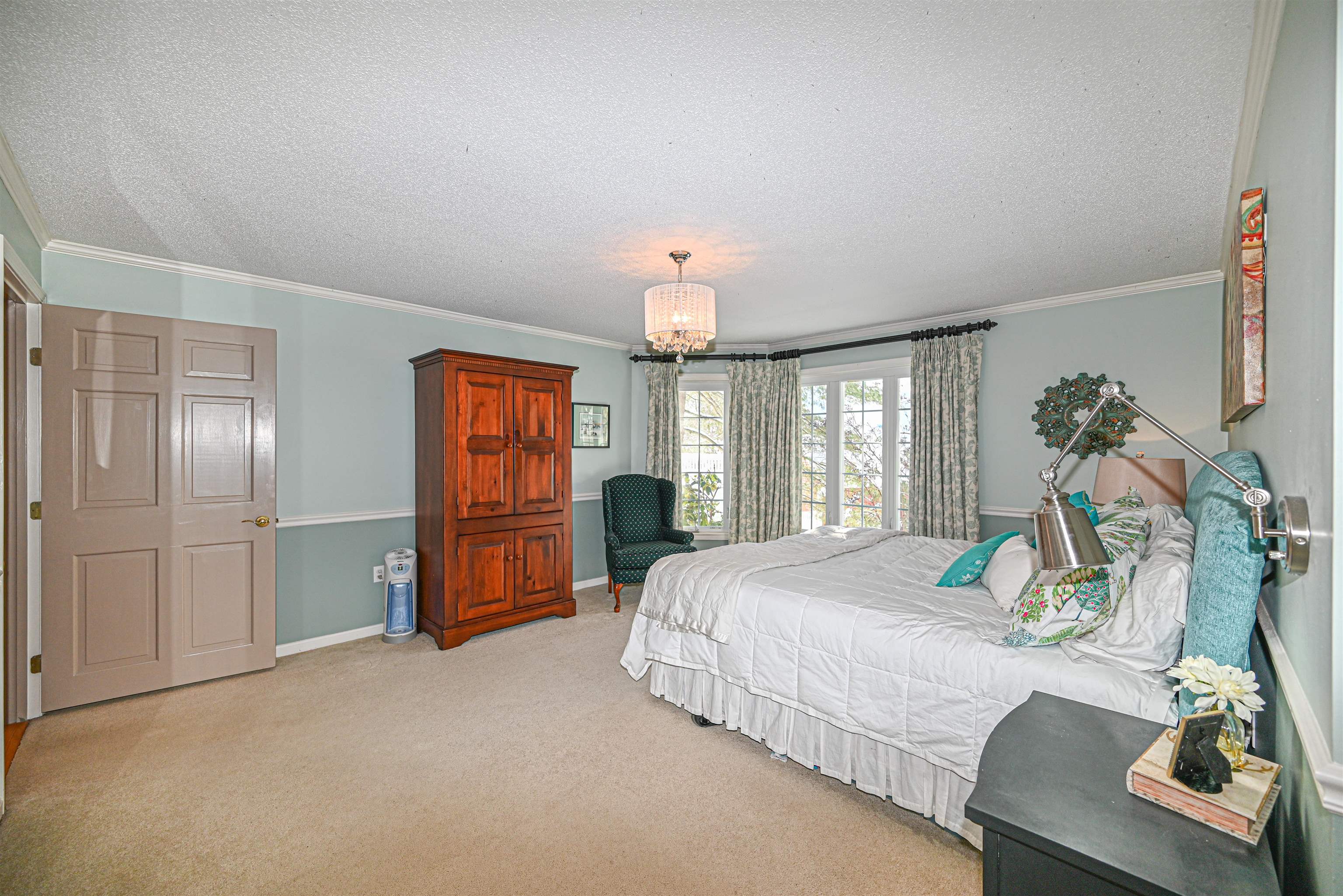 406 Straw Hill Road Manchester, NH 03104 - Photo 15 of 30