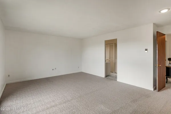 $464,000 | 609 Skyline Drive, Sunnyside, WA 98944