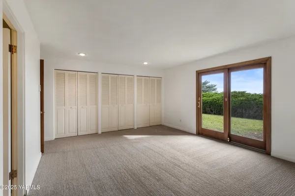 $464,000 | 609 Skyline Drive, Sunnyside, WA 98944