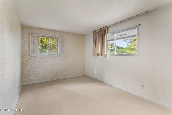 $464,000 | 609 Skyline Drive, Sunnyside, WA 98944