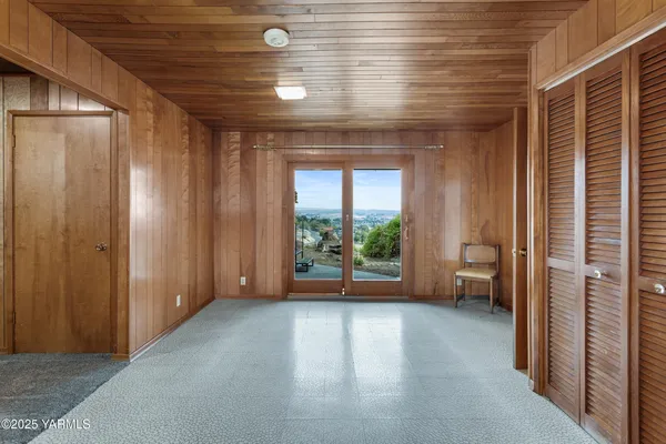 $464,000 | 609 Skyline Drive, Sunnyside, WA 98944