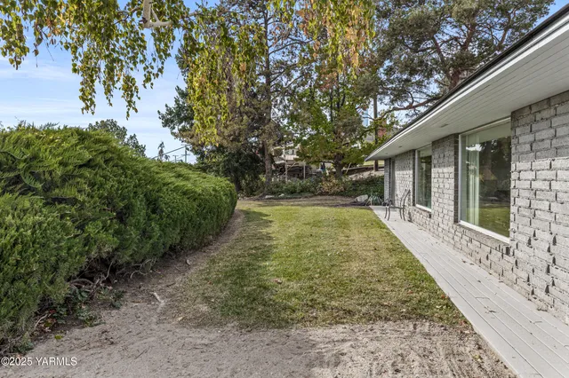 $520,000 | 609 Skyline Drive, Sunnyside, WA 98944