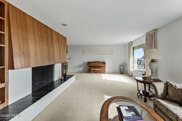 $464,000 | 609 Skyline Drive, Sunnyside, WA 98944