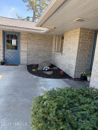 $464,000 | 609 Skyline Drive, Sunnyside, WA 98944