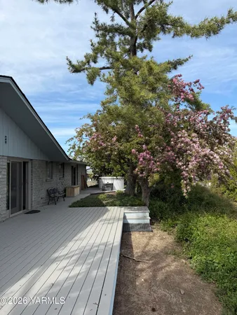 $464,000 | 609 Skyline Drive, Sunnyside, WA 98944