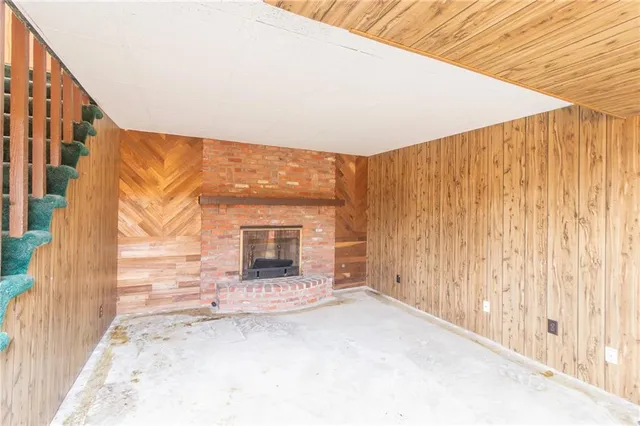 $180,000 | 11314 East Park Street, Sugar Creek, MO 64054