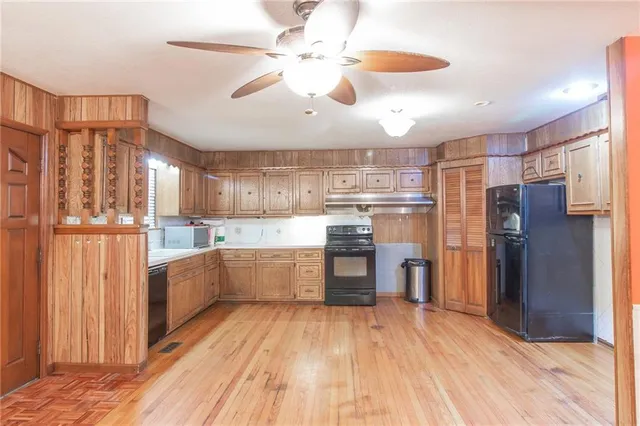 $180,000 | 11314 East Park Street, Sugar Creek, MO 64054