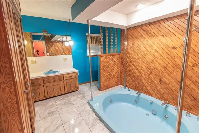 $180,000 | 11314 East Park Street, Sugar Creek, MO 64054