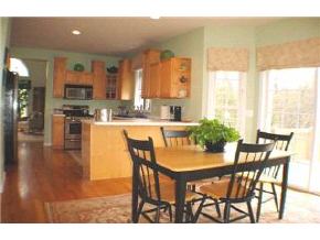 51 Rambling Rose Drive Manchester, NH 03109 - Photo 2 of 12