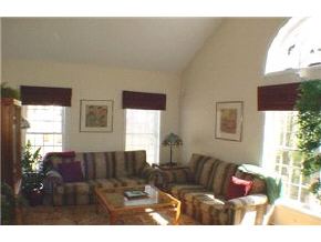 51 Rambling Rose Drive Manchester, NH 03109 - Photo 5 of 12