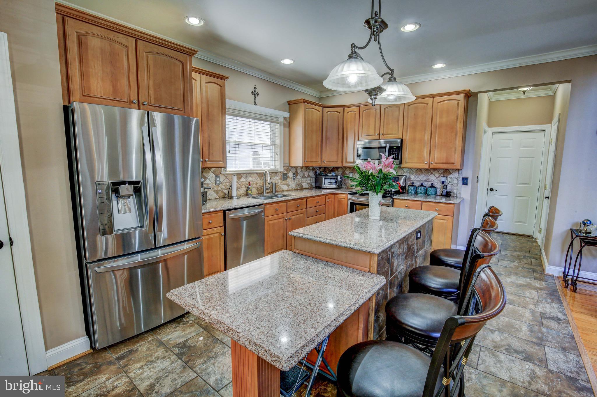 86 Jones Station Road Arnold, MD 21012 - Photo 2 of 42 Gorgeous kitchen with stainless steel appliances