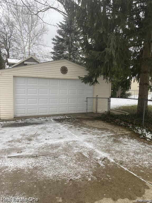 915 West 3rd Street Rochester, MI 48307 - Photo 36 of 37
