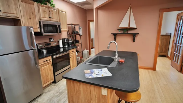 $510,000 | 41 Glendale Place, Unit 13 A & B, Gilford, NH 03249