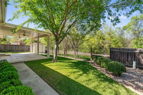 $400,000 | 6814 Thistle Hill Way, Austin, TX 78754