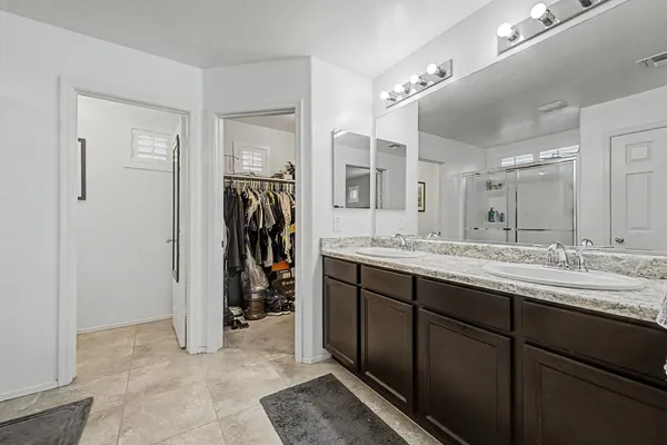 $2,700 | 18235 West Ida Lane, Surprise, AZ 85387