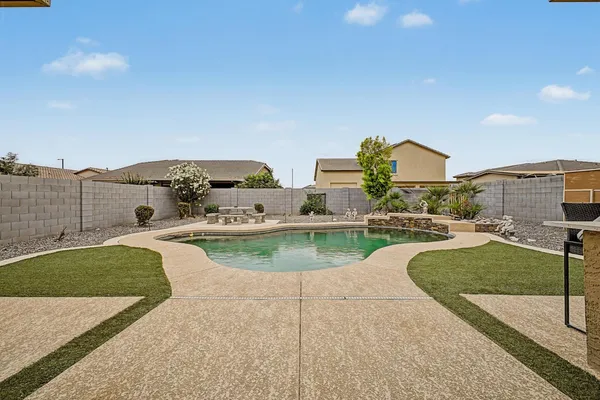 $2,700 | 18235 West Ida Lane, Surprise, AZ 85387