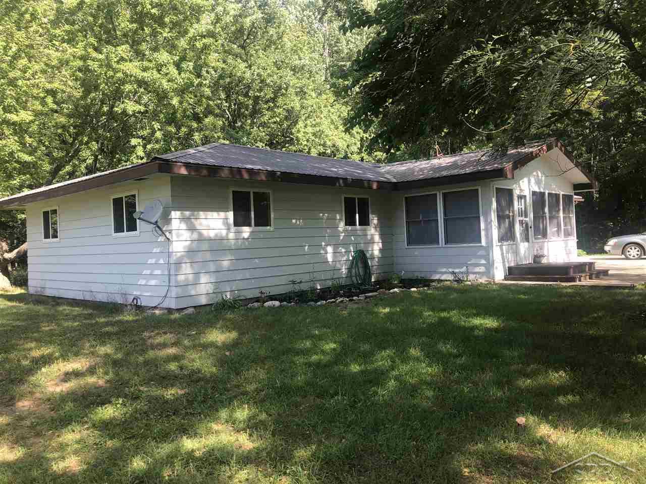2476 South Homer Road Midland, MI 48640 - Photo 3 of 39