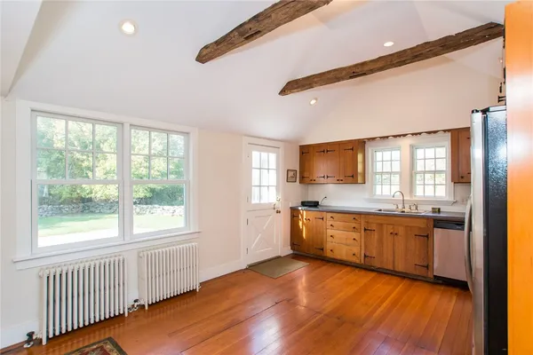 $3,500 | 15 Snell Road, Little Compton, RI 02837