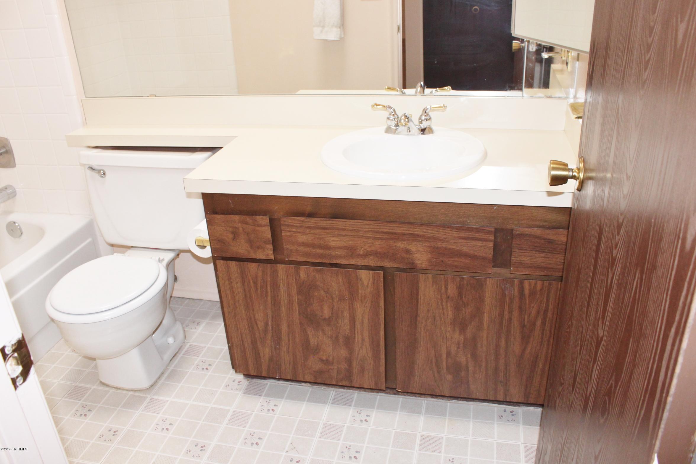 910 South Pantano Road Tucson, AZ 85710 - Photo 12 of 20 Gallery Image 12