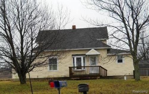 2993 West Brewer Road Owosso, MI 48867 - Photo 1 of 5 7090917407 Front view.JPG