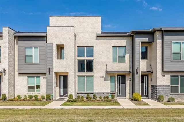 $2,400 | 510 Carmack Drive, Plano, TX 75075
