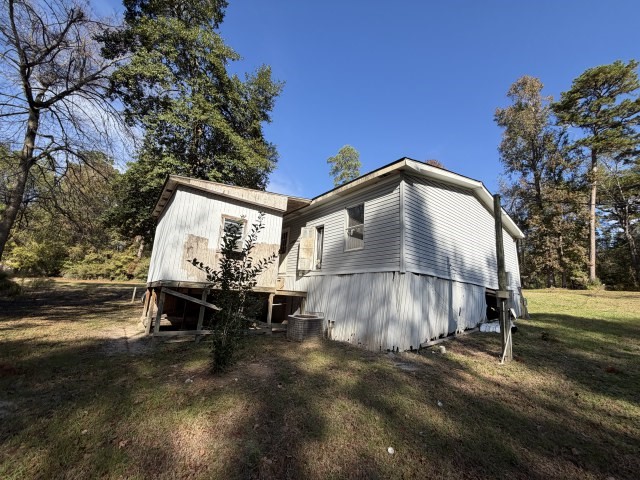 322 Nueces Drive Trinity, TX 75862 - Photo 3 of 18