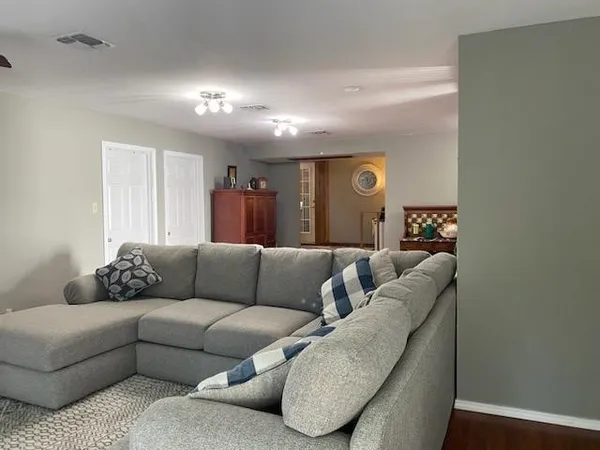 $335,000 | 297 Sherwood Drive, Rockport, TX 78382