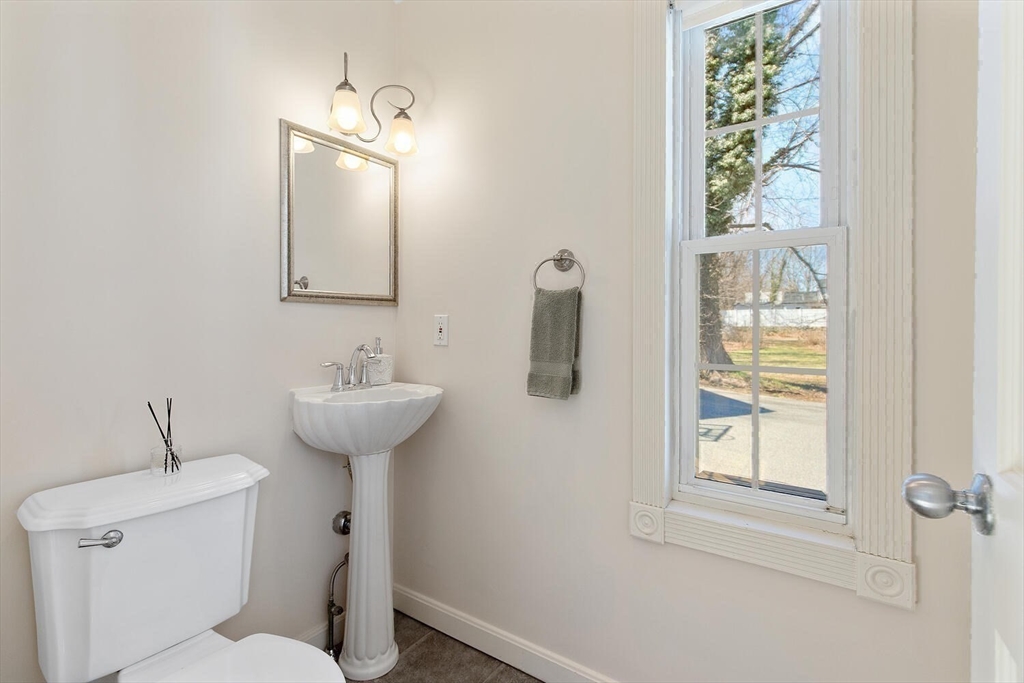 20 Prospect Street Reading, MA 01867 - Photo 14 of 25