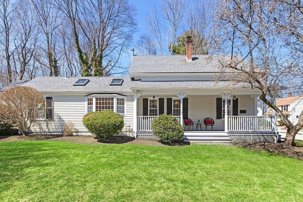 20 Prospect Street Reading, MA 01867 - Photo 23 of 25