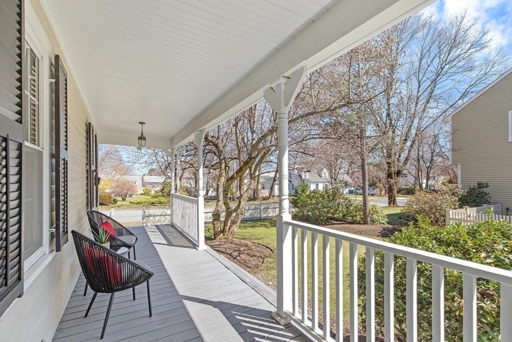 20 Prospect Street Reading, MA 01867 - Photo 4 of 25